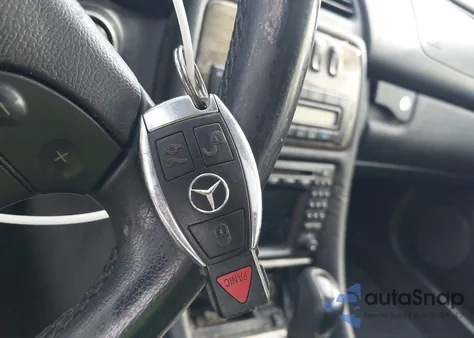 2002 Mercedes-Benz Clk 430 z USA, uszkodzony, nr VIN WDBLJ70G22T099940